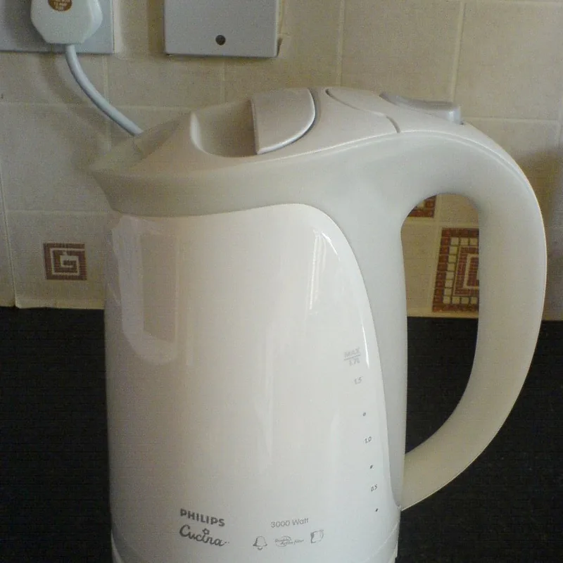 Electric Kettle — 1.7L Steel
